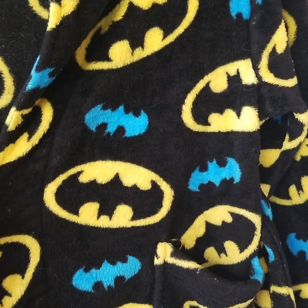 Batman Robe - Picture 3 of 6